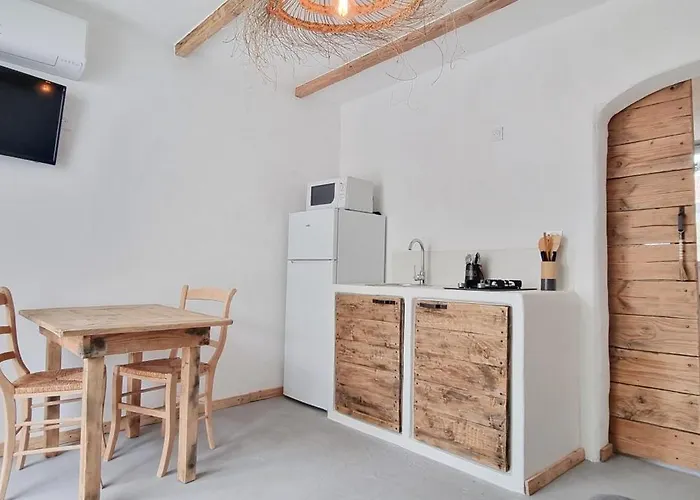 Xenonas Avec Petite Piscine Privee Le Grau-dʼAgde