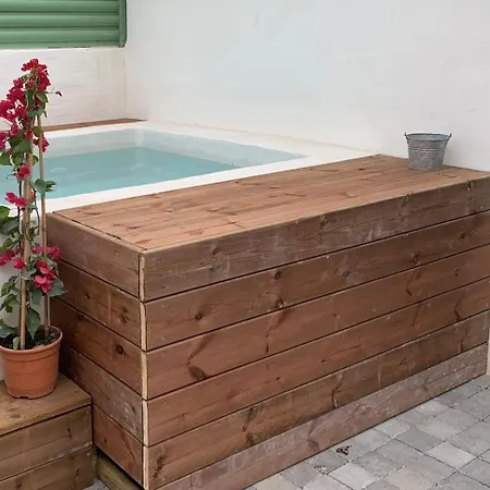 Xenónas Avec Petite Piscine Privée Le Grau-dʼAgde
