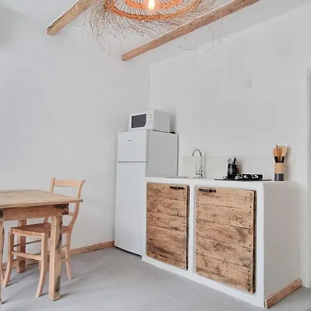 Xenónas Avec Petite Piscine Privée Le Grau-dʼAgde