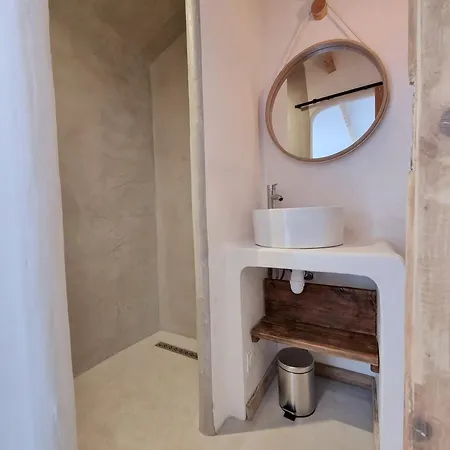 Appartement Xenónas Avec Petite Piscine Privée